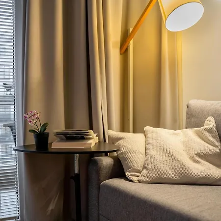 Srutowa 8 With Balcony & Ac Properunit Βρότσλαβ