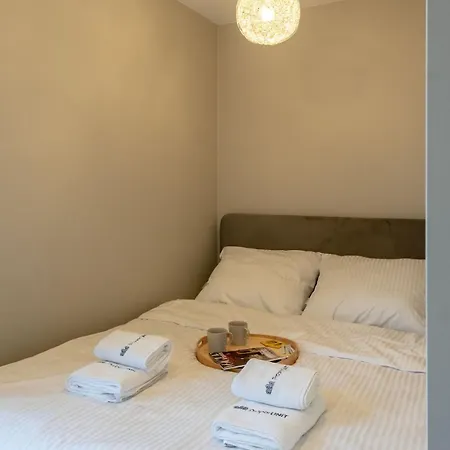Apartamento Srutowa 8 With Balcony & Ac Properunit *