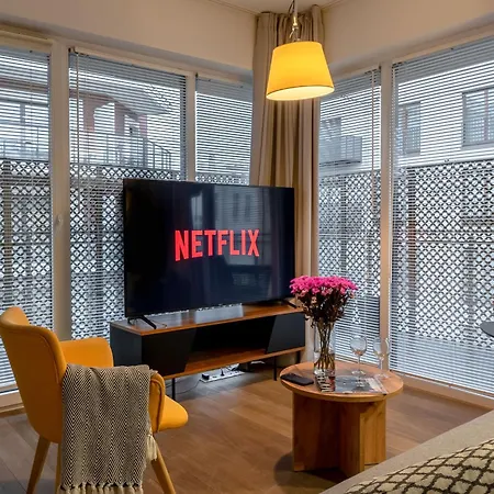 Apartamento Srutowa 8 With Balcony & Ac Properunit