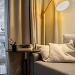 Srutowa 8 With Balcony & Ac Properunit Breslavia