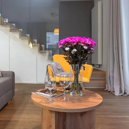 Srutowa 8 With Balcony & Ac Properunit * Breslavia