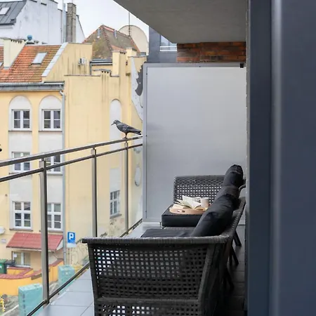 Srutowa 8 With Balcony & Ac Properunit アパート ヴロツワフ