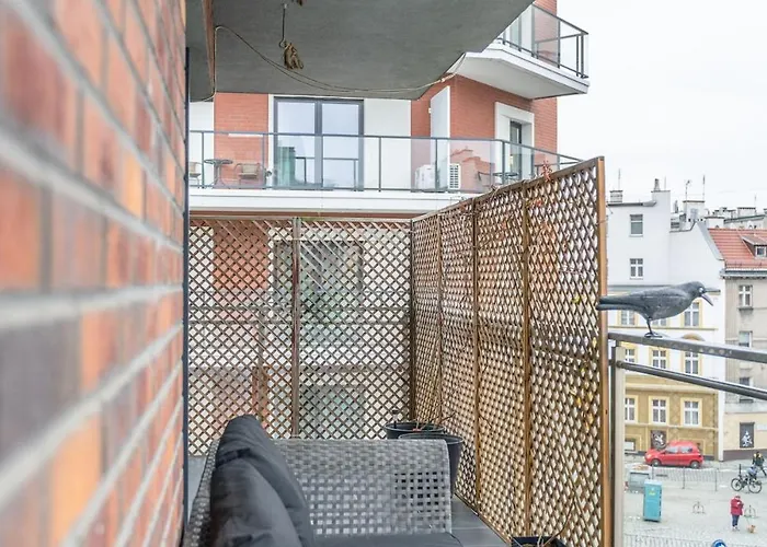 Srutowa 8 With Balcony & Ac Properunit 公寓