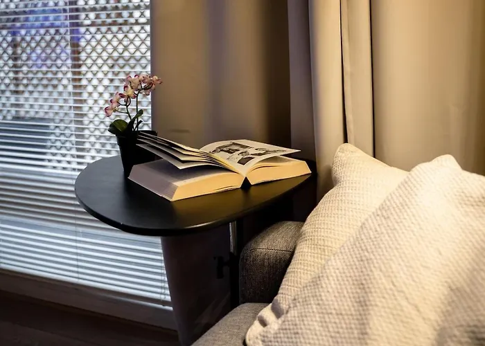 公寓 Srutowa 8 With Balcony & Ac Properunit 弗罗茨瓦夫