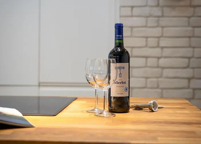 公寓 Srutowa 8 With Balcony & Ac Properunit *